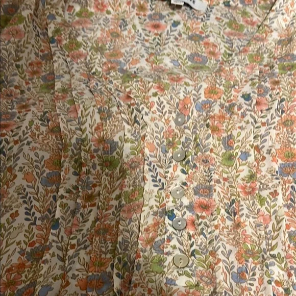 Rose & Olive Floral Patterned Top - Picture 3 of 8